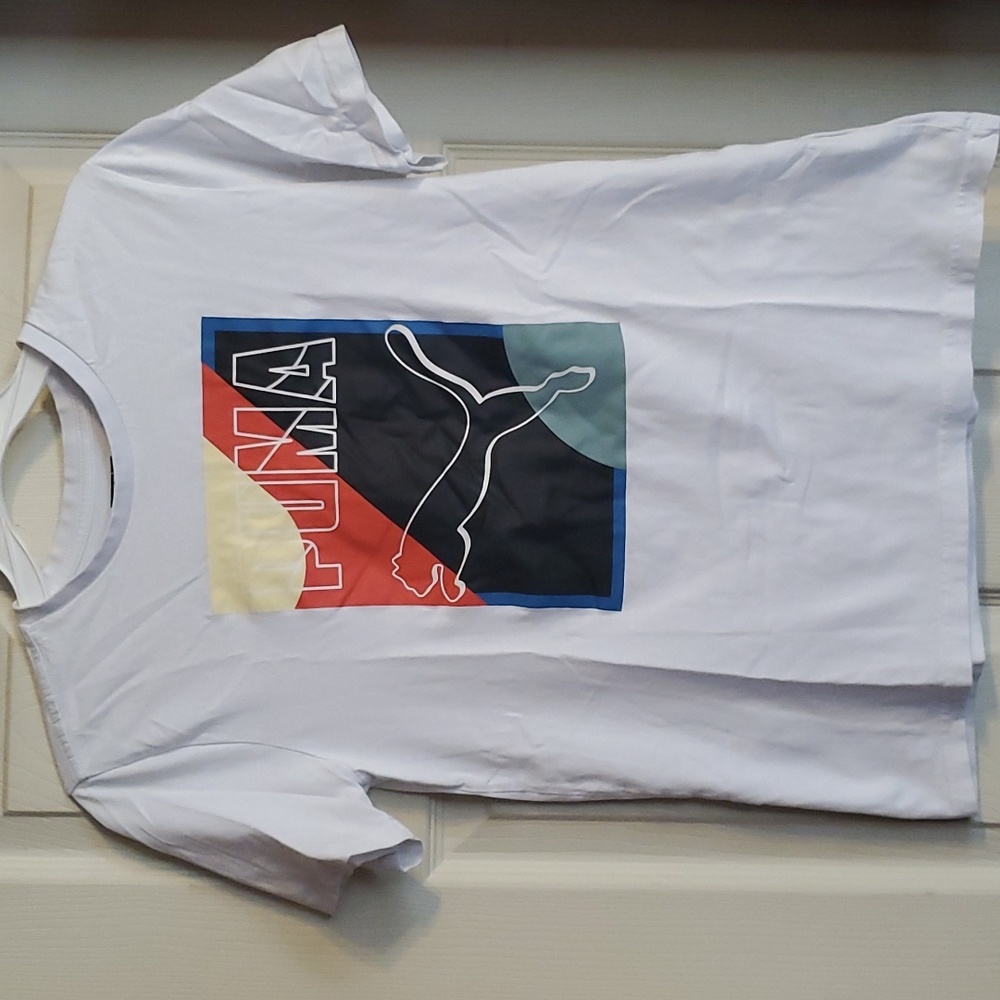Puma Short Sleeve T-shirt Large